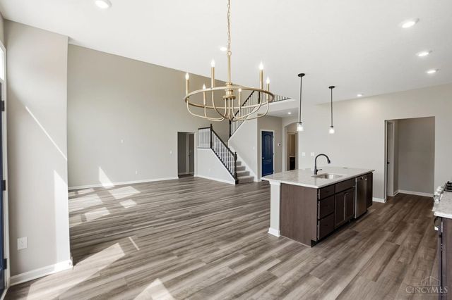 2615 Golden Leaf Drive, Beavercreek, OH 45431