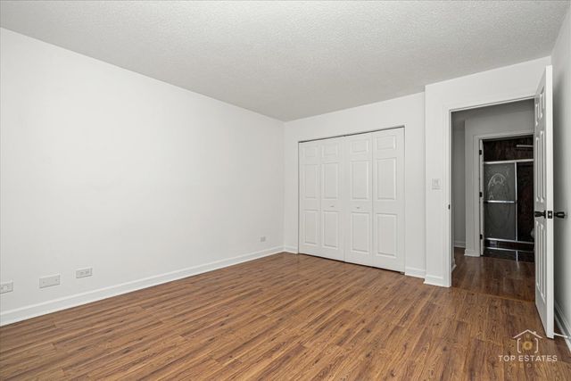 1107 S OLD WILKE Road 208, Arlington Heights, IL 60005