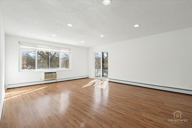 1107 S OLD WILKE Road 208, Arlington Heights, IL 60005