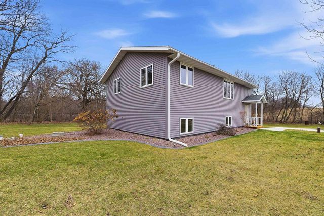 N4202 Welsh Road, Juneau, WI 53039
