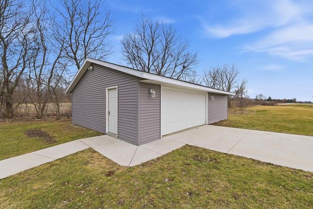 N4202 Welsh Road, Juneau, WI 53039