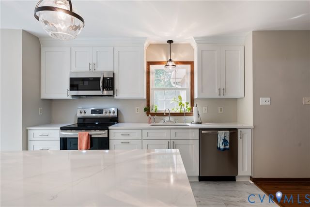 983 Genito West Blvd, Moseley, VA 23120