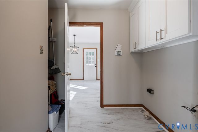 983 Genito West Blvd, Moseley, VA 23120