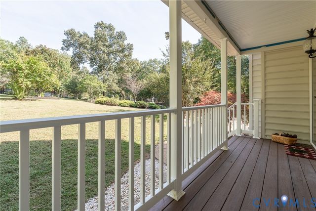 983 Genito West Blvd, Moseley, VA 23120
