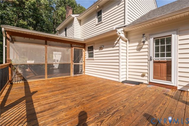 983 Genito West Blvd, Moseley, VA 23120