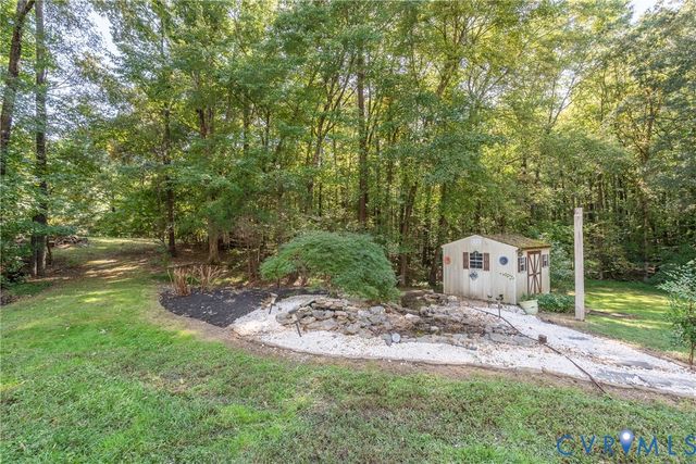 983 Genito West Blvd, Moseley, VA 23120
