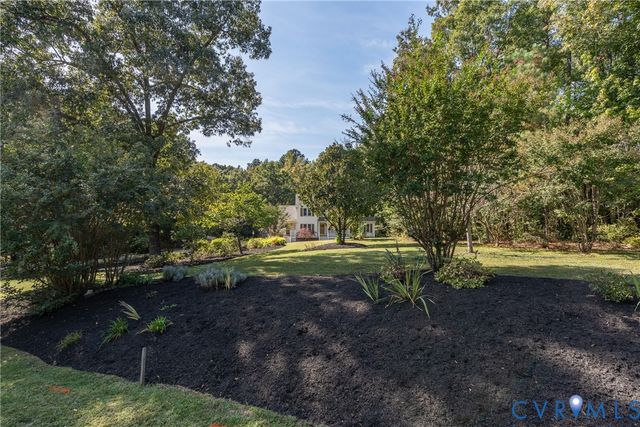 983 Genito West Blvd, Moseley, VA 23120