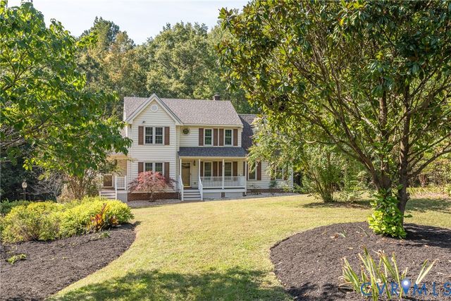 983 Genito West Blvd, Moseley, VA 23120