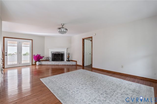 983 Genito West Blvd, Moseley, VA 23120