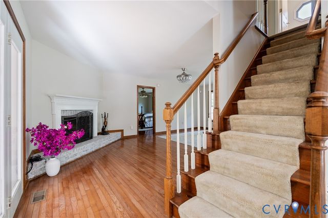 983 Genito West Blvd, Moseley, VA 23120