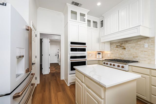 2100 Wood Duck Lane, Granbury, TX 76049