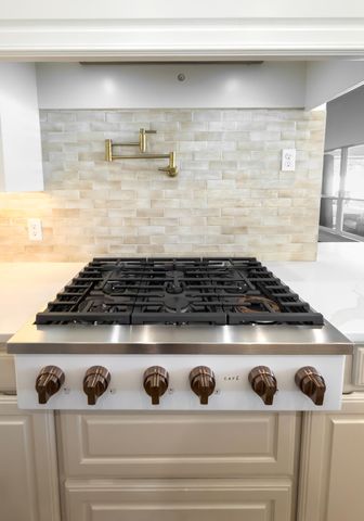 2100 Wood Duck Lane, Granbury, TX 76049