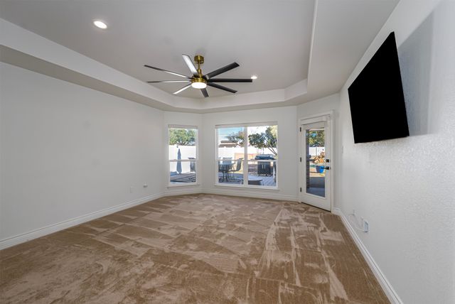 2100 Wood Duck Lane, Granbury, TX 76049