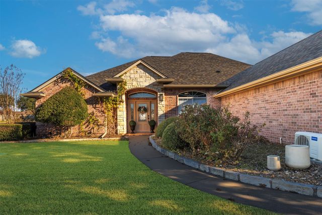 2100 Wood Duck Lane, Granbury, TX 76049