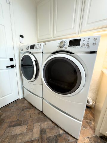 2100 Wood Duck Lane, Granbury, TX 76049