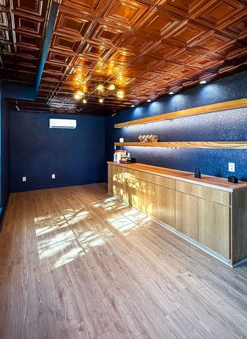 2100 Wood Duck Lane, Granbury, TX 76049