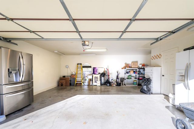 2100 Wood Duck Lane, Granbury, TX 76049