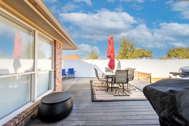 2100 Wood Duck Lane, Granbury, TX 76049