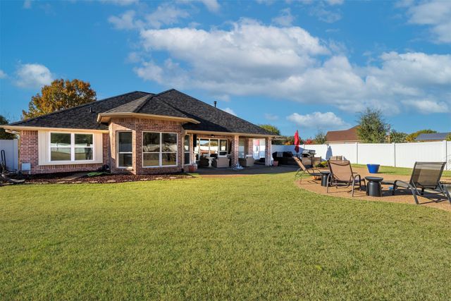 2100 Wood Duck Lane, Granbury, TX 76049