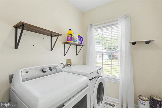2348 LINDSAY RD, Gordonsville, VA 22942