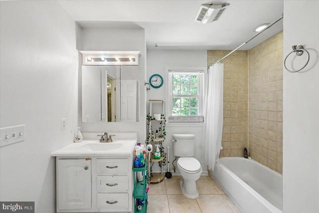2348 LINDSAY RD, Gordonsville, VA 22942