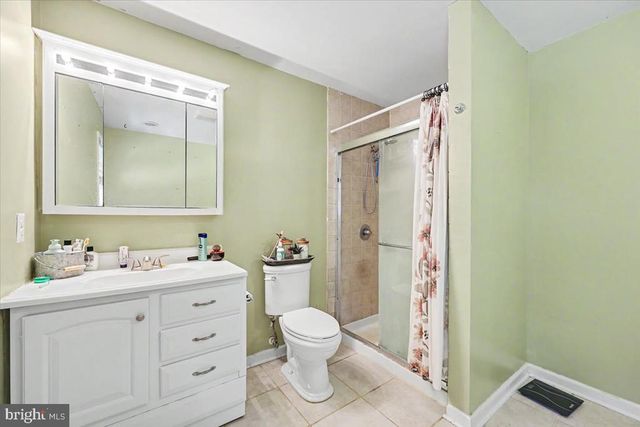 2348 LINDSAY RD, Gordonsville, VA 22942