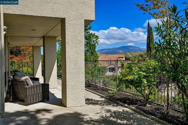3113 Lakemont Dr 1, San Ramon, CA 94582