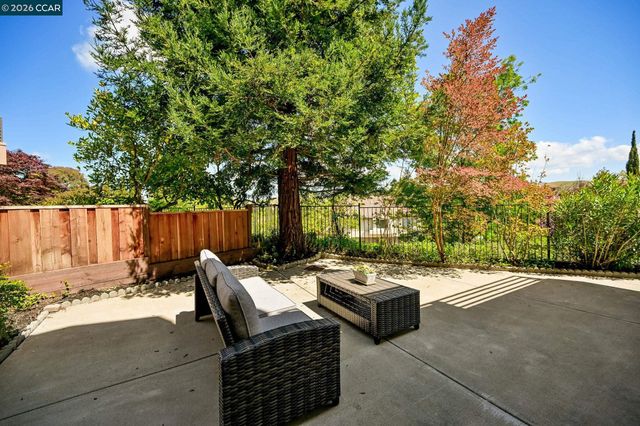3113 Lakemont Dr 1, San Ramon, CA 94582