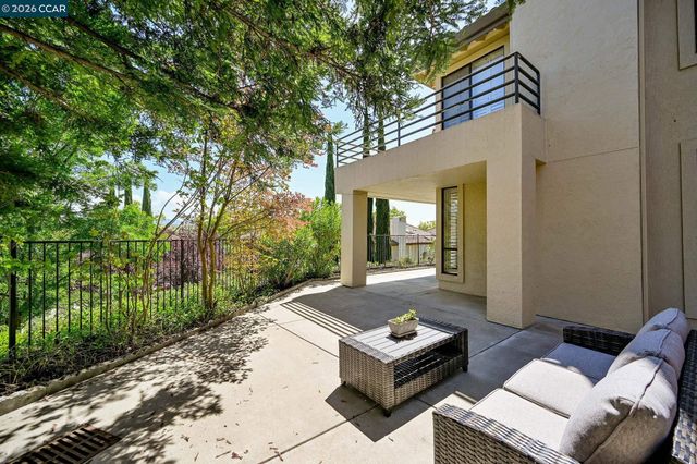 3113 Lakemont Dr 1, San Ramon, CA 94582