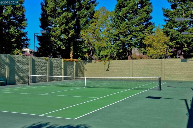 3113 Lakemont Dr 1, San Ramon, CA 94582