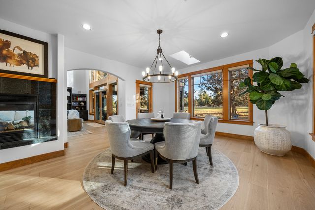 61469 Tam McArthur Loop, Bend, OR 97702