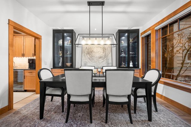 61469 Tam McArthur Loop, Bend, OR 97702