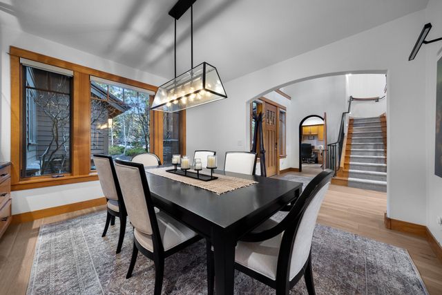 61469 Tam McArthur Loop, Bend, OR 97702