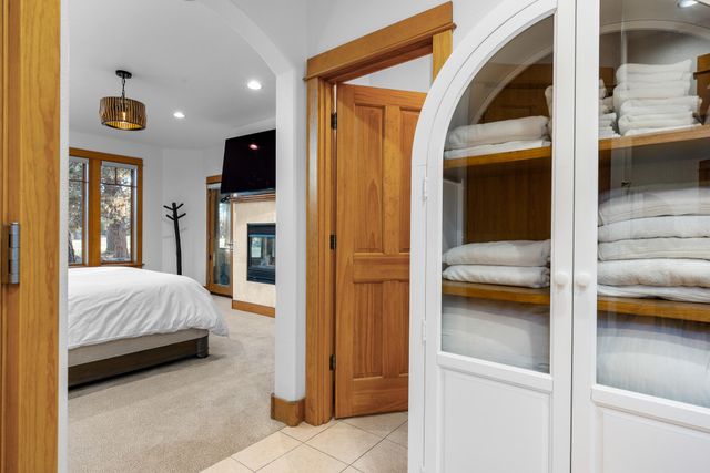 61469 Tam McArthur Loop, Bend, OR 97702