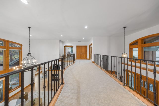 61469 Tam McArthur Loop, Bend, OR 97702