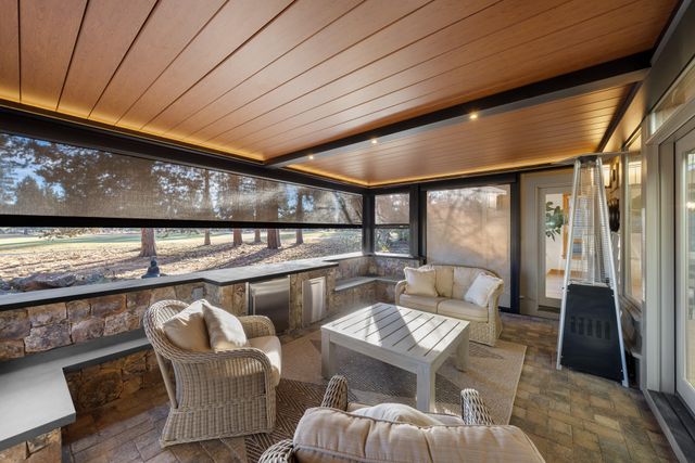 61469 Tam McArthur Loop, Bend, OR 97702