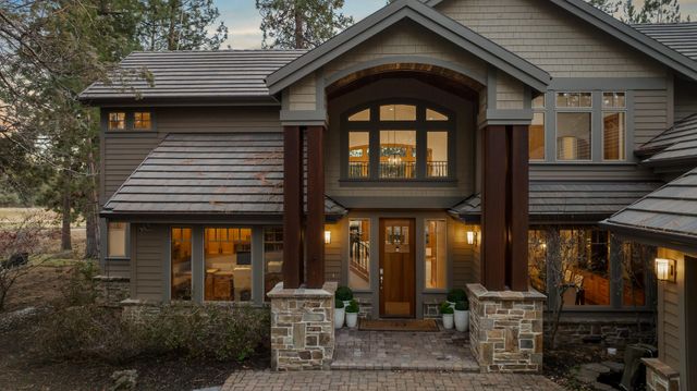 61469 Tam McArthur Loop, Bend, OR 97702