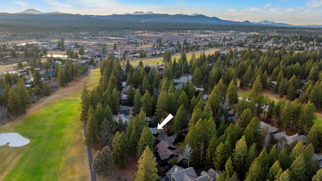 61469 Tam McArthur Loop, Bend, OR 97702