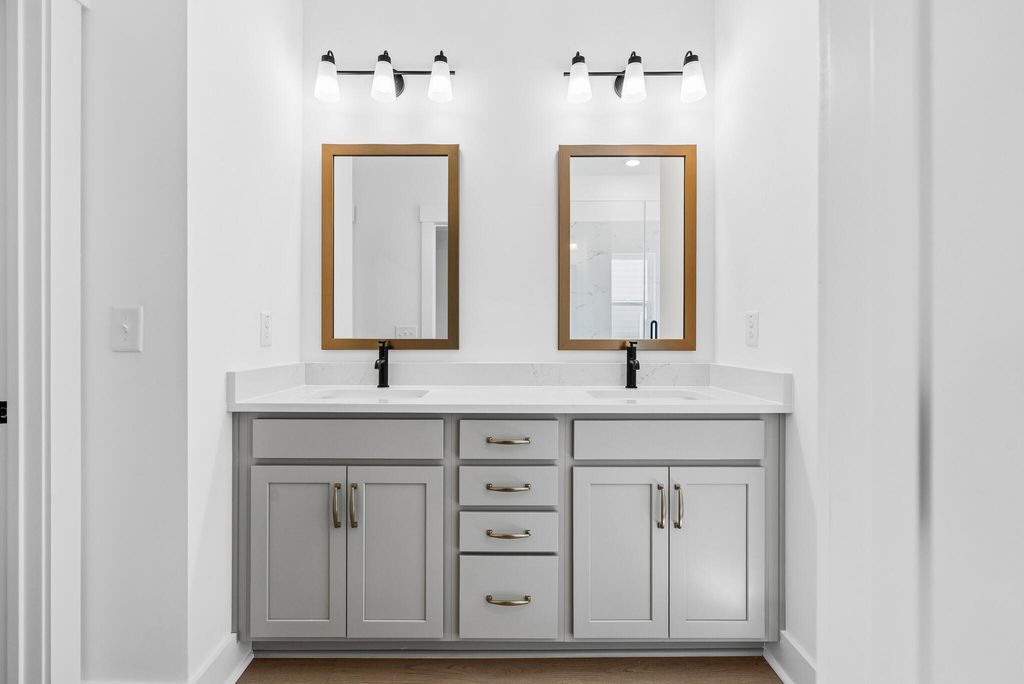 Image 19 of property listing at 205 Lazy Acres Loop, Summerville, SC 29483