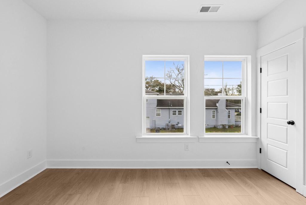 Image 27 of property listing at 205 Lazy Acres Loop, Summerville, SC 29483