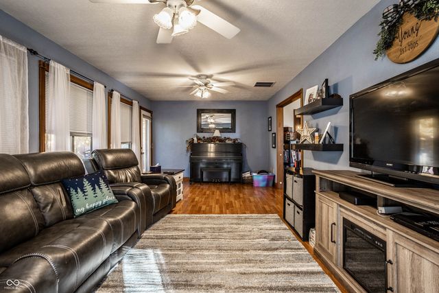 3255 S Greensboro Pike, New Castle, IN 47362