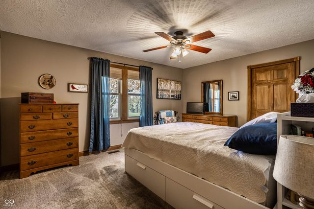 3255 S Greensboro Pike, New Castle, IN 47362