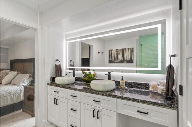 1563 E TAMERON DR, Sandy, UT 84092