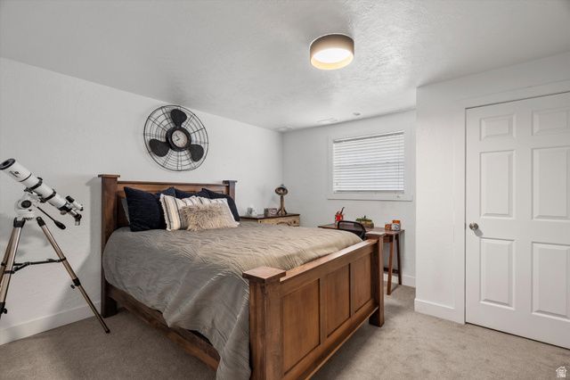 1563 E TAMERON DR, Sandy, UT 84092