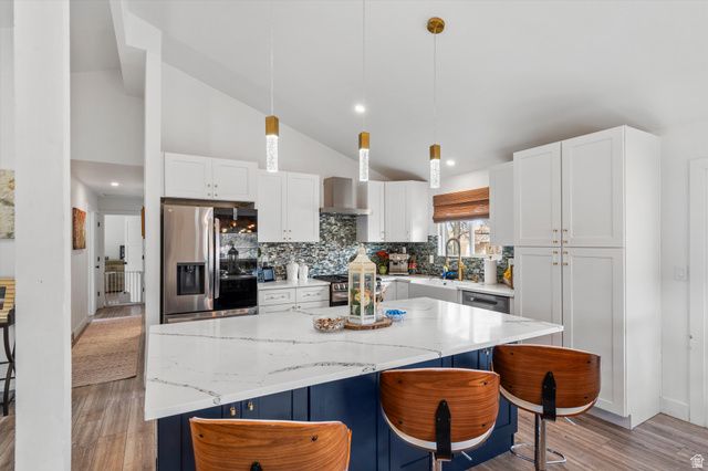 1563 E TAMERON DR, Sandy, UT 84092