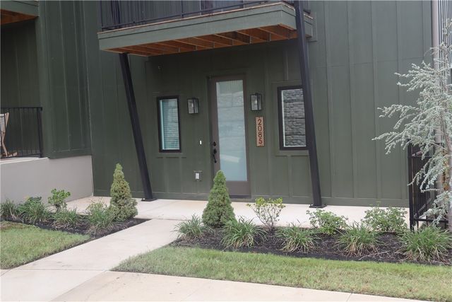 2085 E Roe Terrace, Fayetteville, AR 72703