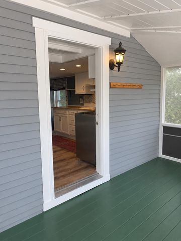 16 Fourth Street, Bristol, NH 03222