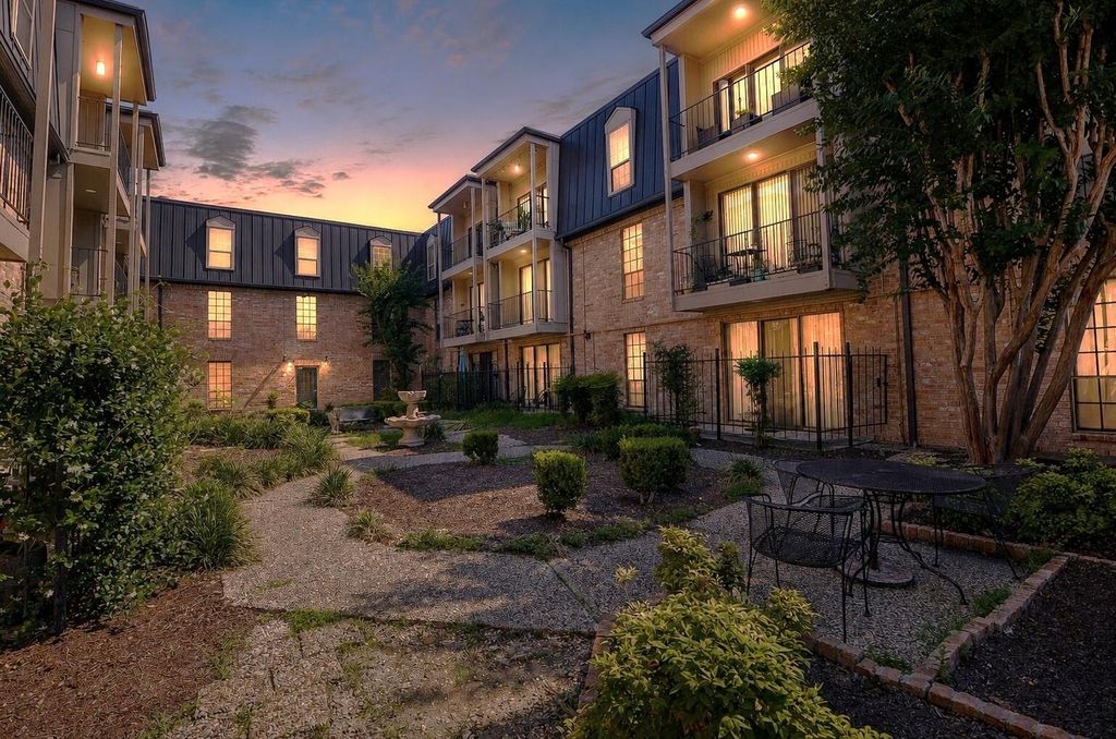 2475 Underwood Street 391, Houston, TX 77030
