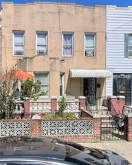 2712 Holland Avenue, Bronx, NY 10467