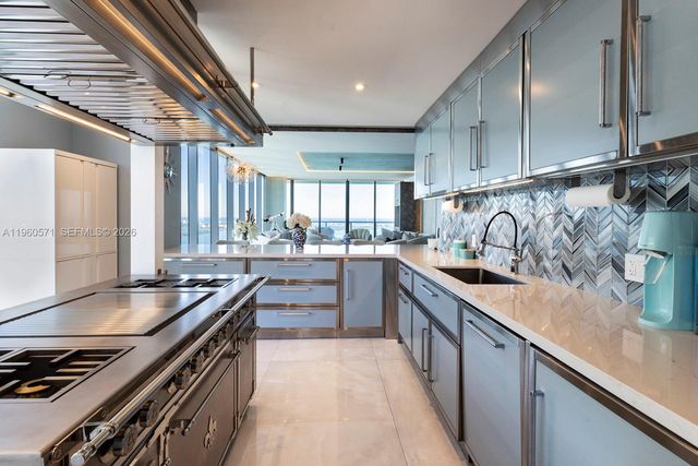 788 NE 23rd St 5302, Miami, FL 33137